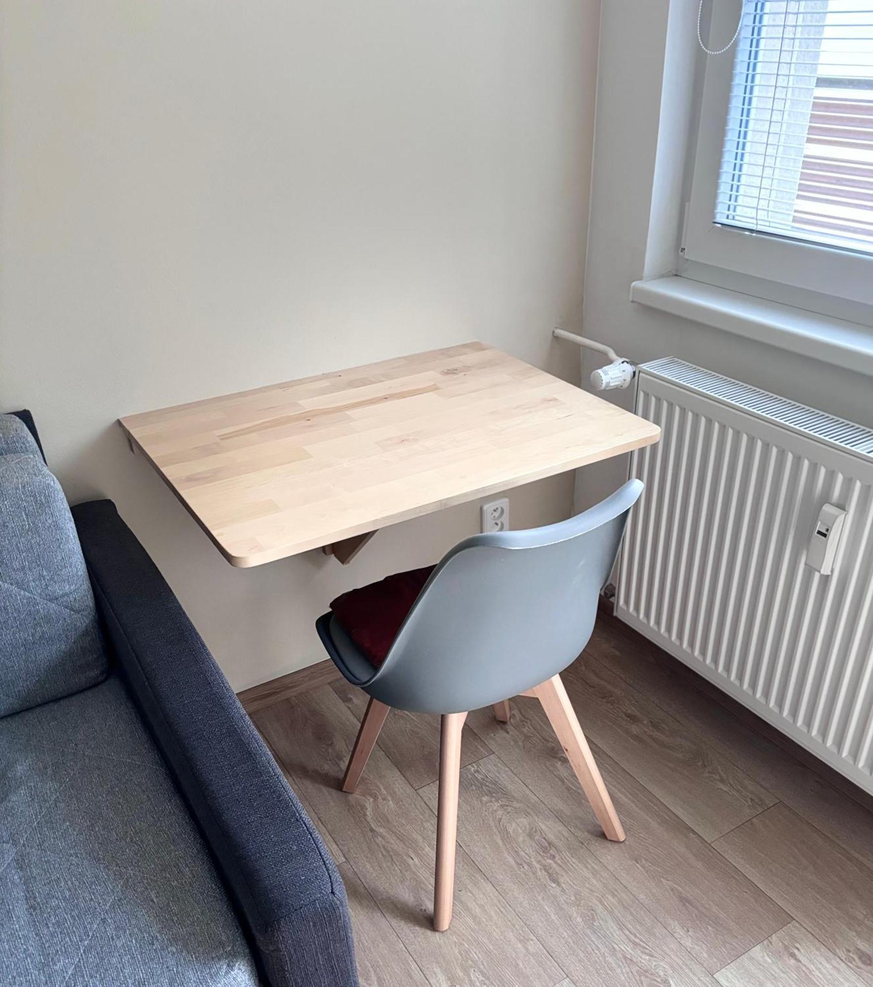 Apartman Na Kraji Lesa Všemina Екстериор снимка